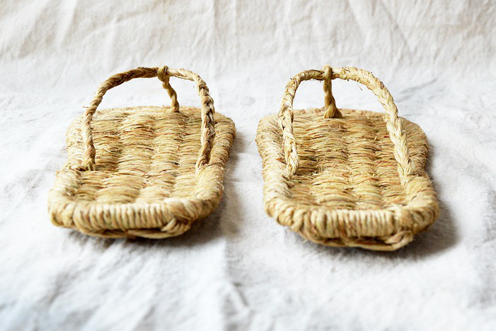 Straw Sandals for Men and Wome - đánh giá và giá Women'S Shoes Hands Free
